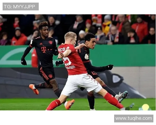 99年曼联对阵拜仁慕尼黑高清回放重温经典对决瞬间