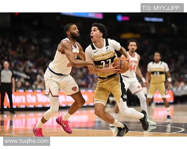 2015年尼克斯与奇才激战回顾球场上的精彩瞬间与战术分析 2015年尼克斯与奇才激战回顾球场上的精彩瞬间与战术分析