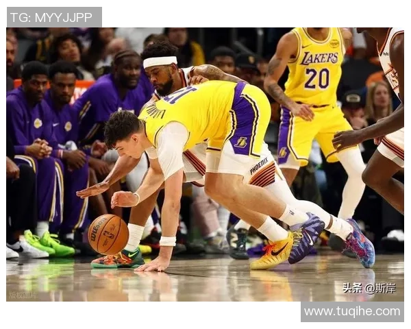 2015年湖人与国王的激烈对决回顾与精彩瞬间分析
